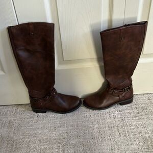 GUESS  Boots for woman size 5.5 Brown